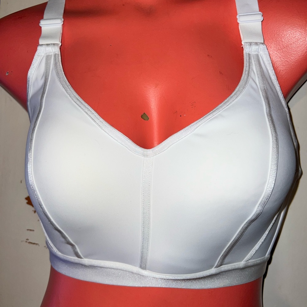 Victoria’s Secret White Bra. White Activewear Bra, Size 38C